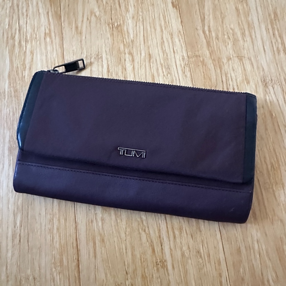 Tumi Purple Wallet Sleek Minimalist Design
